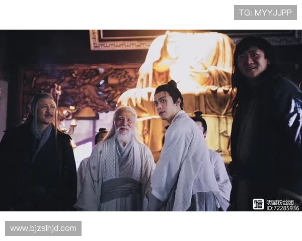 足球明星勇敢挑战新领域拍摄浪漫吻戏引发粉丝热议与期待