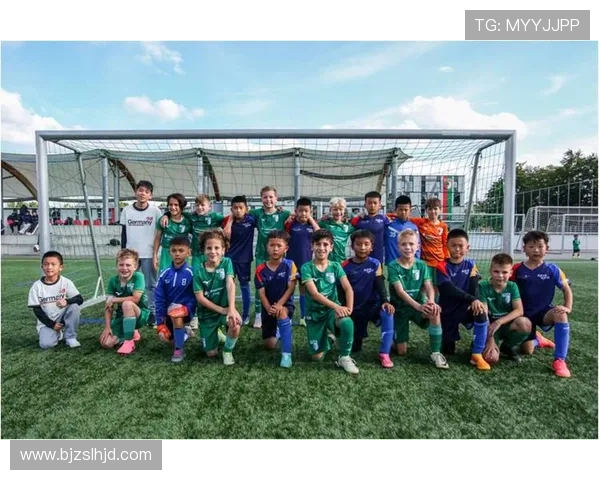 麦吉丽足球明星助力青少年足球发展与梦想追逐之路